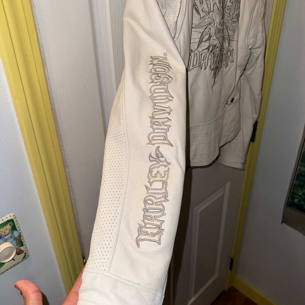 Harley-Davidson Women’s White Perforated Leather Jacket - Picture 5 of 7